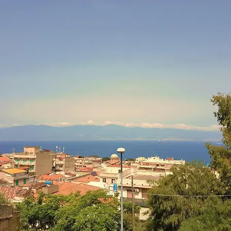 Daire Vista Sullo Stretto