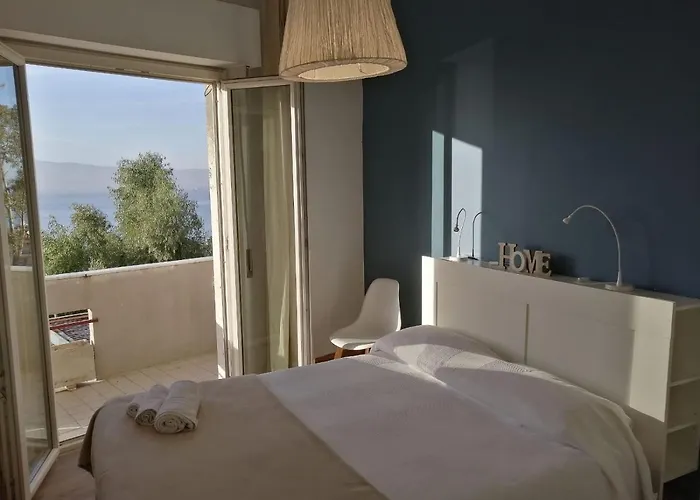 Vista Sullo Stretto Apartman *